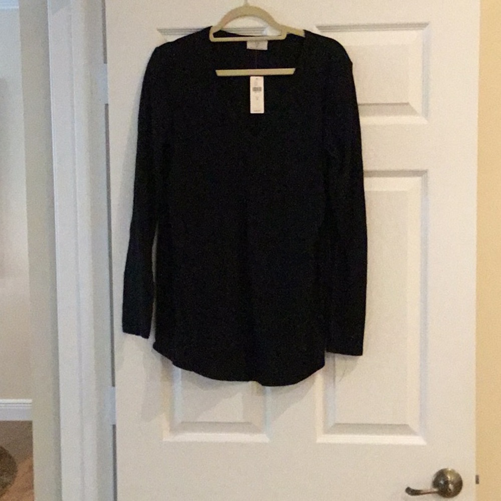 T. La Women's Black Long Sleeve vneck Top new w tag Sz M